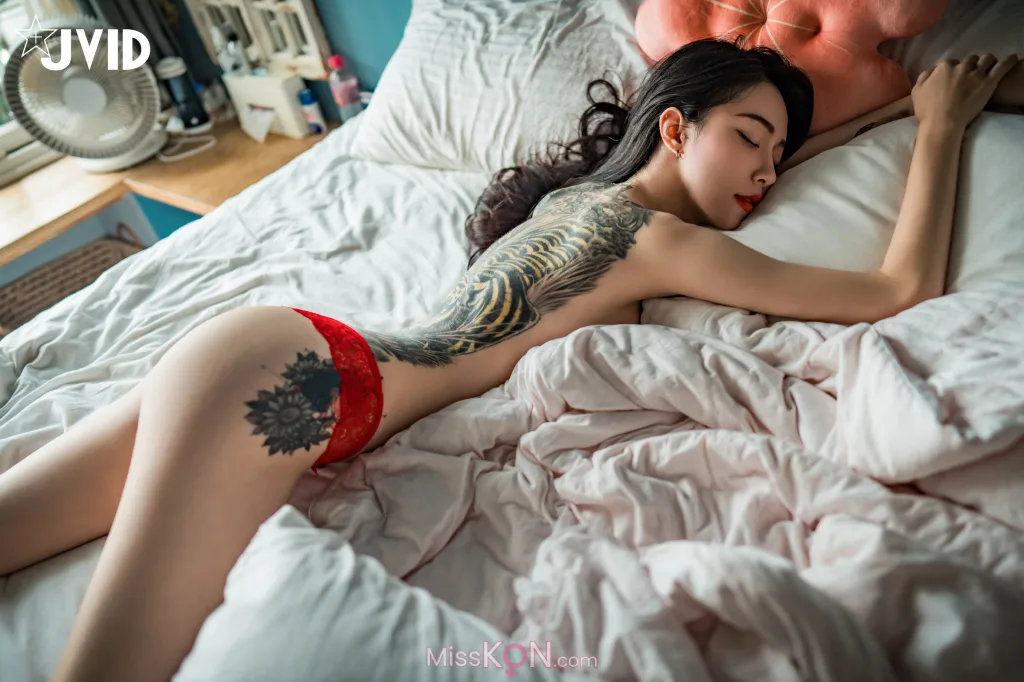 [JVID] 飄飄哥: 最美女神飄飄 實體寫真電子版 (234 photos)