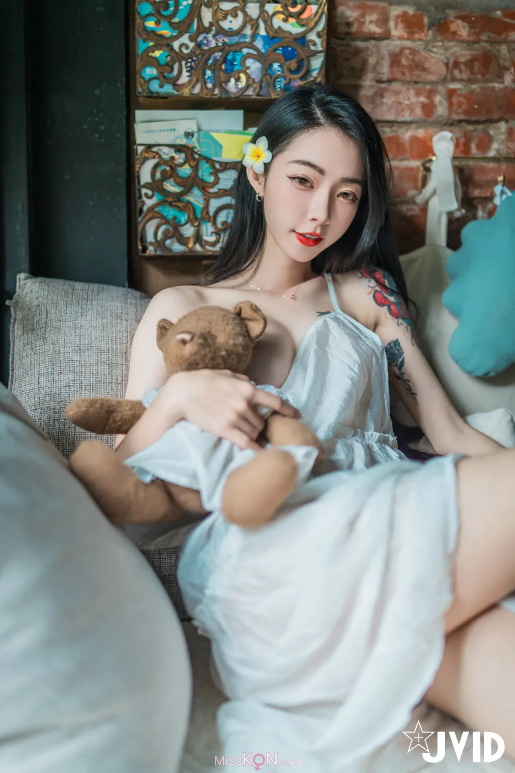 [JVID] 飄飄哥: 最美女神飄飄 實體寫真電子版 (234 photos)
