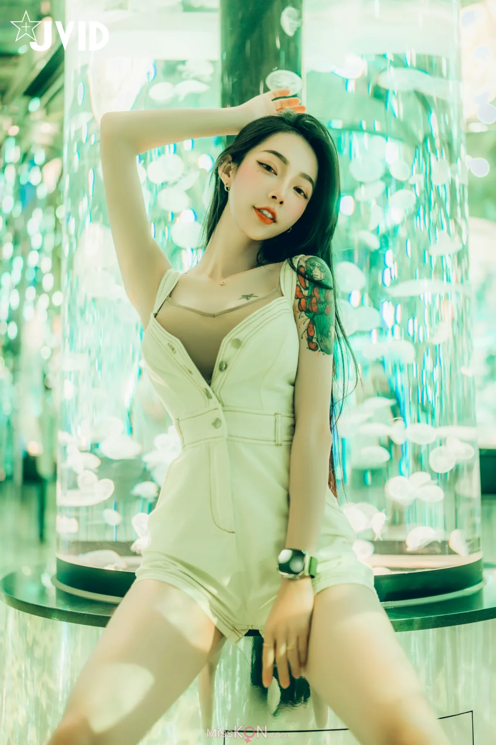 [JVID] 飄飄哥: 最美女神飄飄 實體寫真電子版 (234 photos)