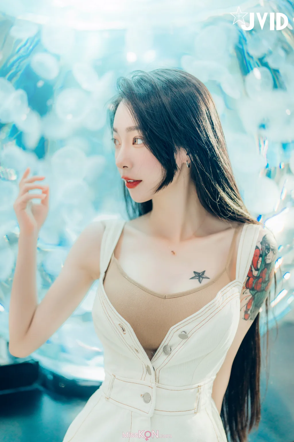 [JVID] 飄飄哥: 最美女神飄飄 實體寫真電子版 (234 photos)