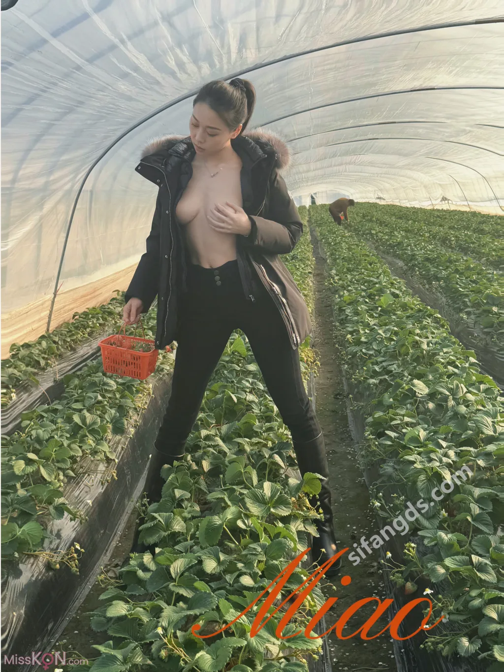 [XR Uncensored] 清妙: R18 秀人网模特 25年新作品 浴室&户外 (104 photos + 1 video) – Page 10