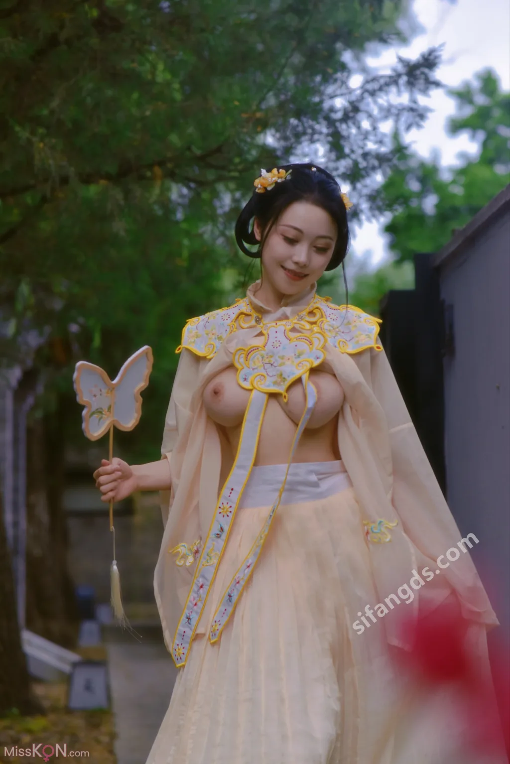[XR Uncensored] 清妙: R18 秀人网模特 25年新作品 浴室&户外 (104 photos + 1 video) – Page 10