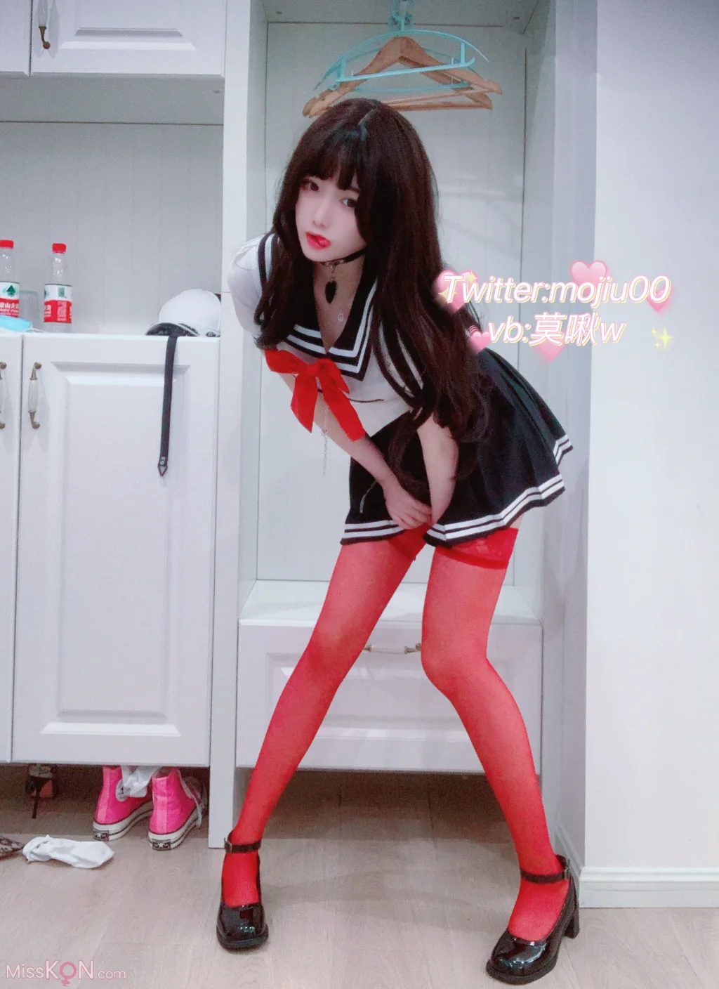 Coser@小青茗: 露脸JK定制红色丝袜 (32 ảnh)