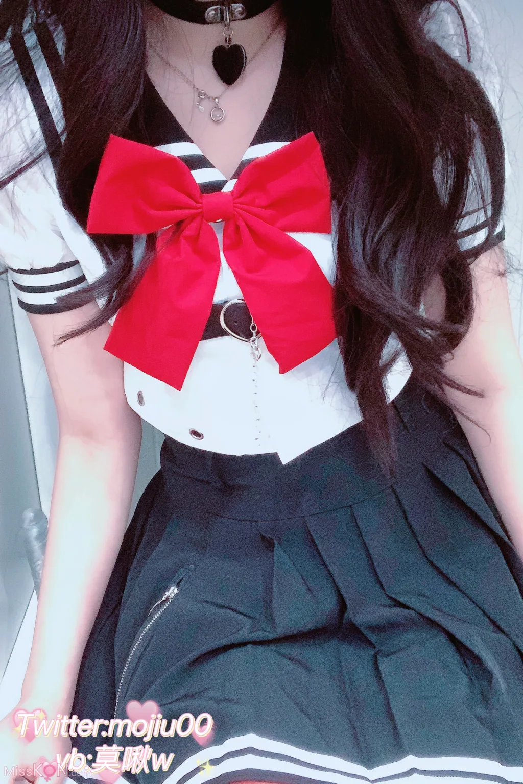 Coser@小青茗: 露脸JK定制红色丝袜 (32 ảnh)