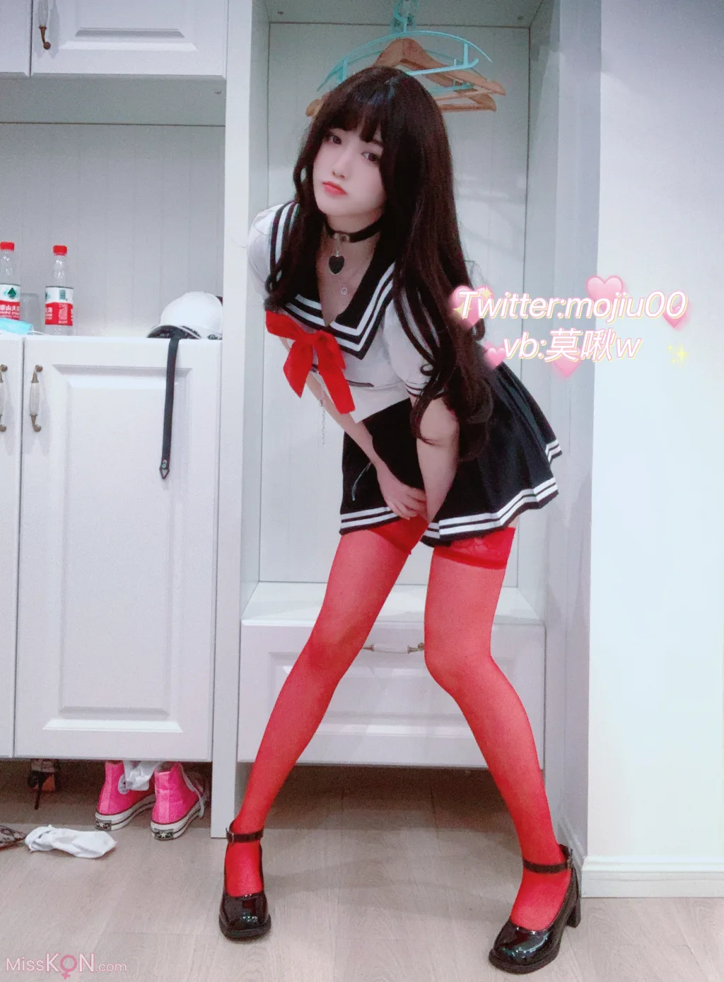 Coser@小青茗: 露脸JK定制红色丝袜 (32 ảnh)