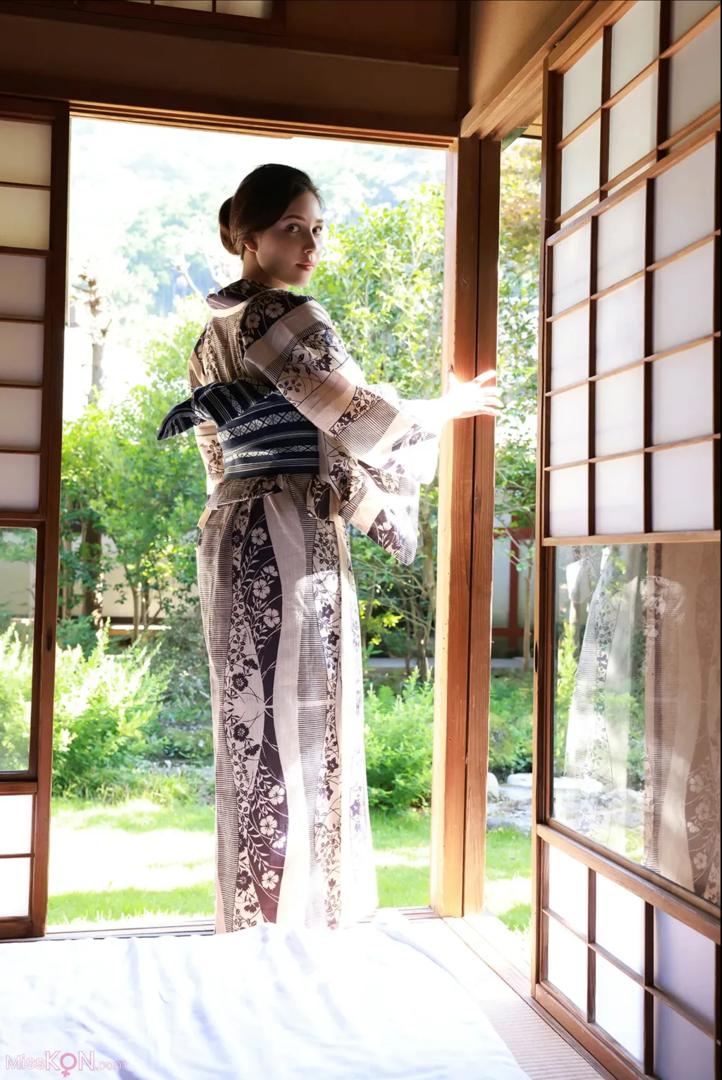 [JP] Michelle Megumi (ミッシェル愛美): Secret Lover Vol.3 (122 photos)