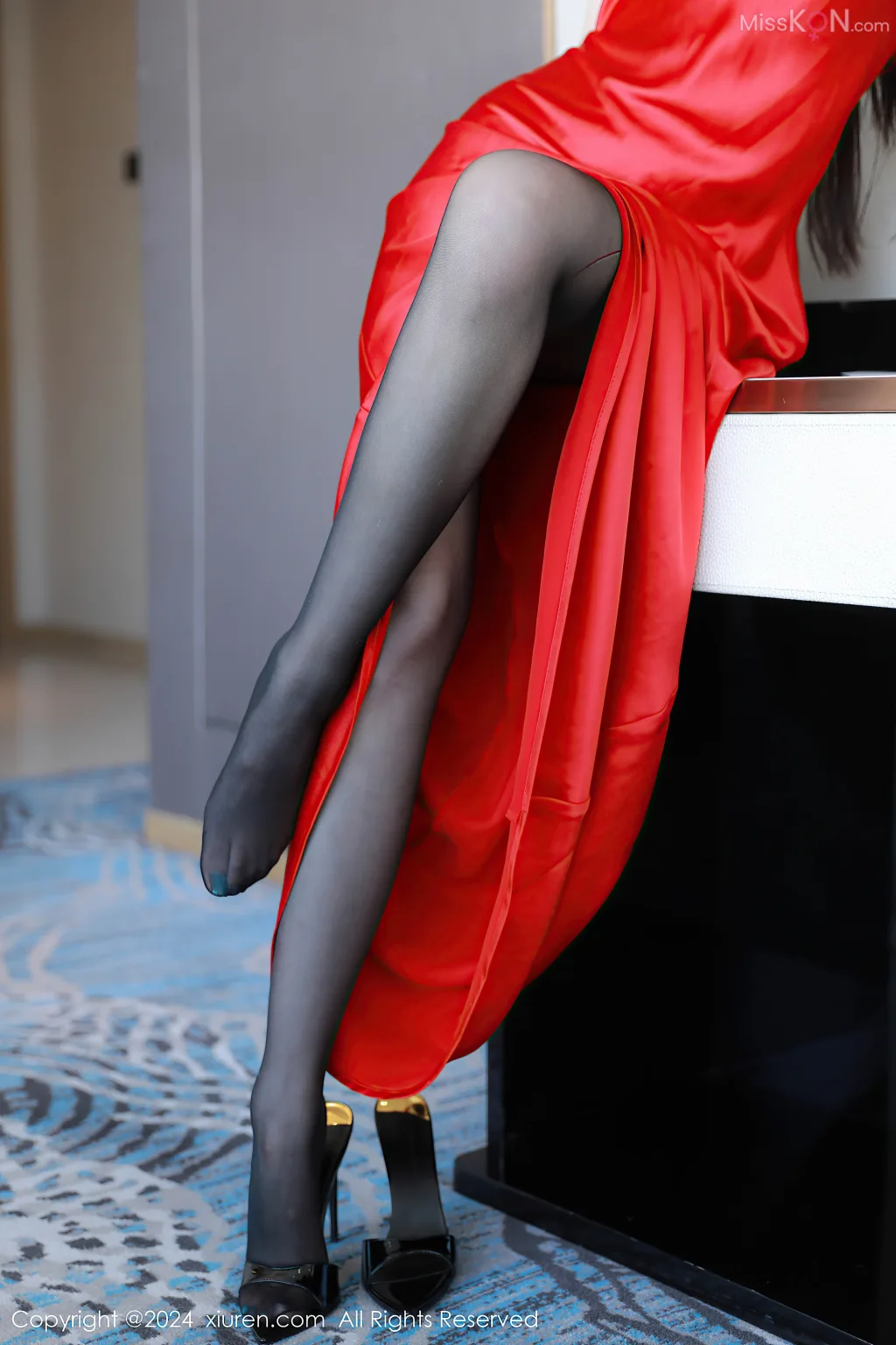 XIUREN No.8626 – 8635 (847 photos)