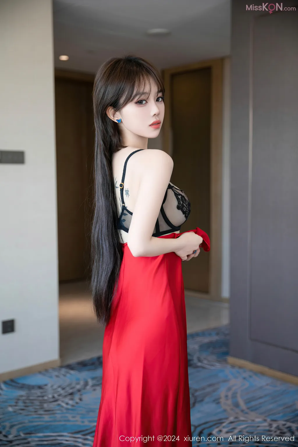 XIUREN No.8626 – 8635 (847 photos)