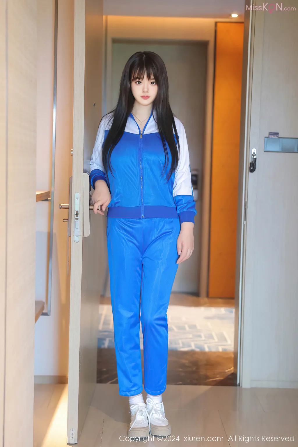 XIUREN No.8626 – 8635 (847 photos)