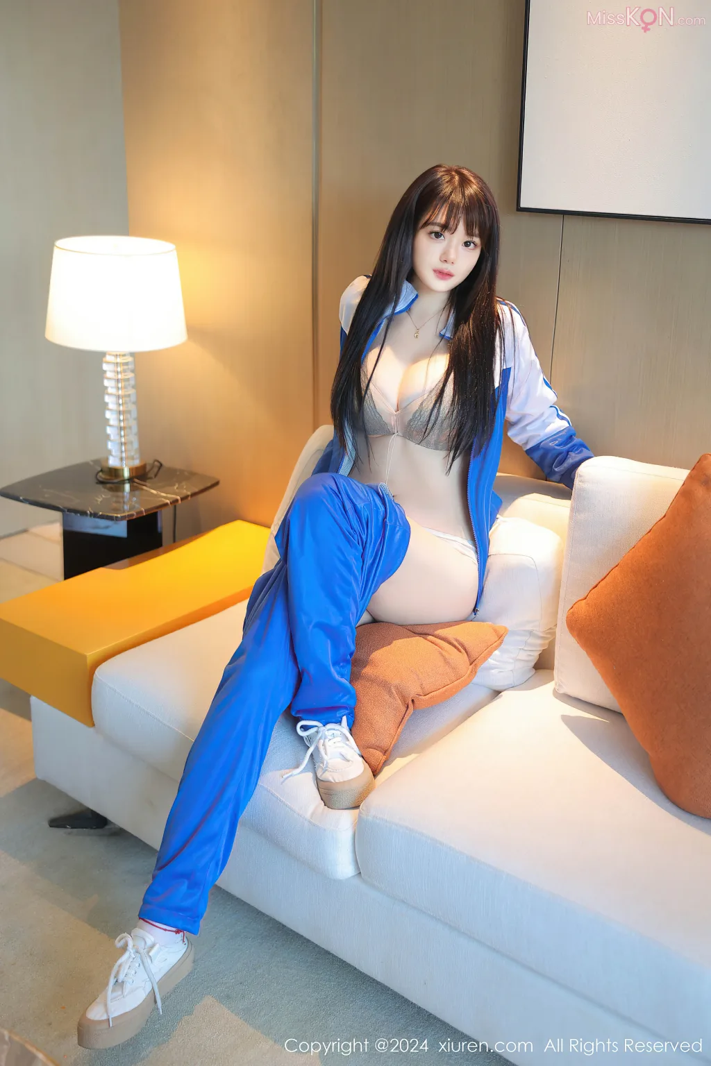 XIUREN No.8626 – 8635 (847 photos)