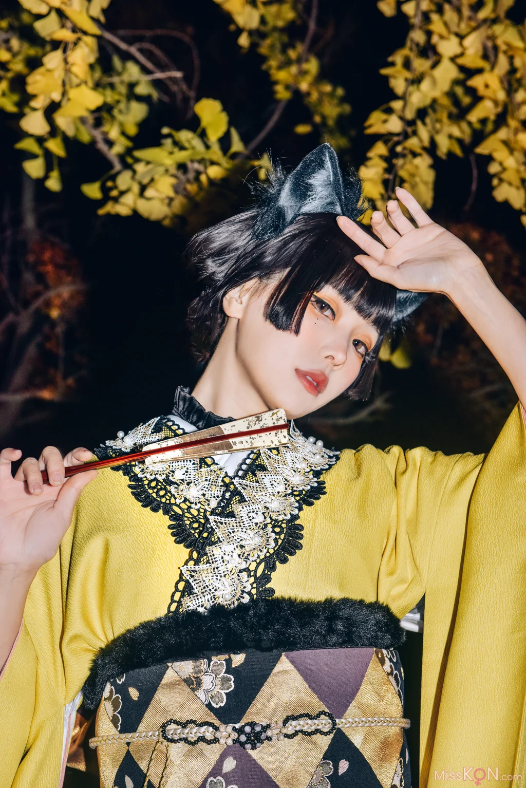 Coser@Ely_eee (ElyEE子): Ginkgo Black Cat 銀杏黑貓 (23 photos + 1 video)