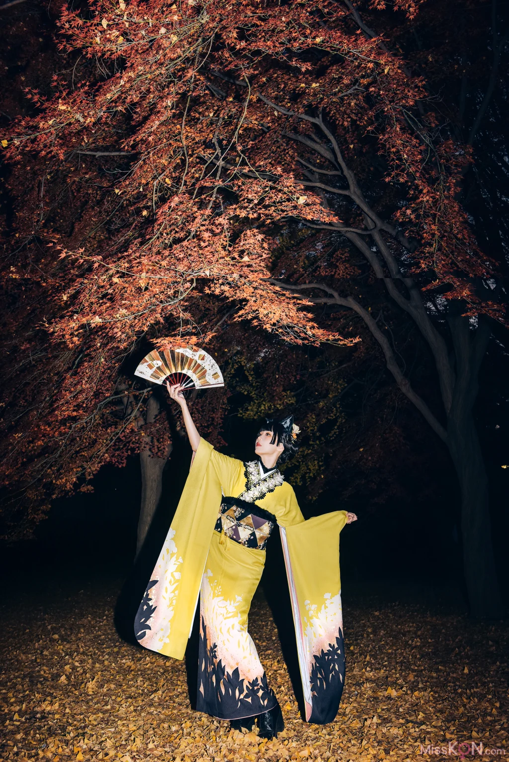 Coser@Ely_eee (ElyEE子): Ginkgo Black Cat 銀杏黑貓 (23 photos + 1 video)