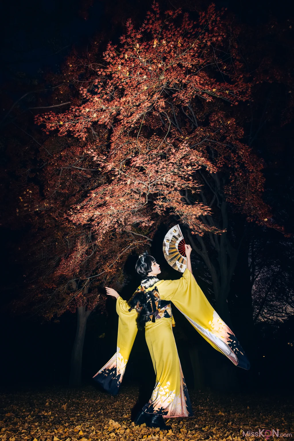 Coser@Ely_eee (ElyEE子): Ginkgo Black Cat 銀杏黑貓 (23 photos + 1 video)