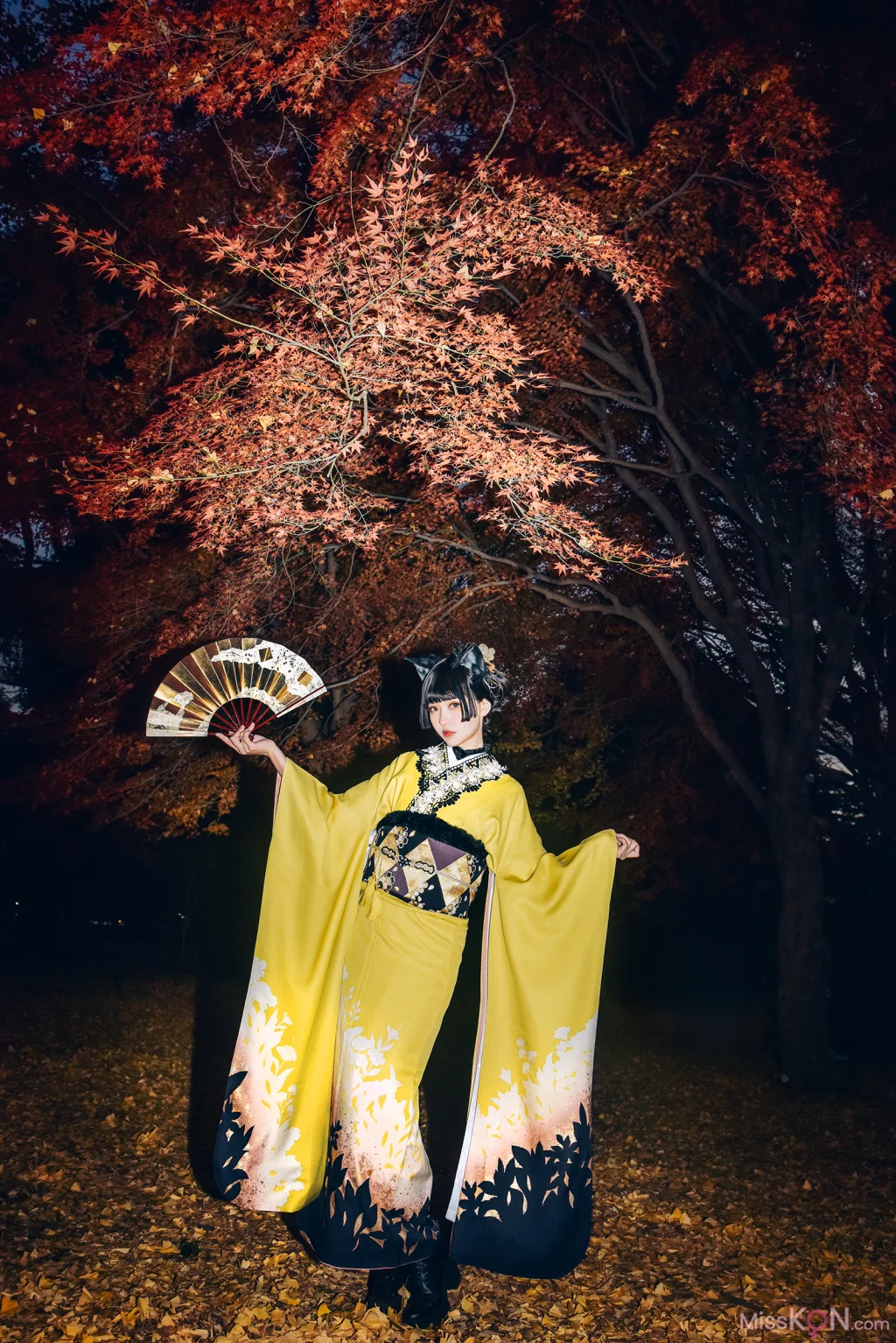 Coser@Ely_eee (ElyEE子): Ginkgo Black Cat 銀杏黑貓 (23 photos + 1 video)