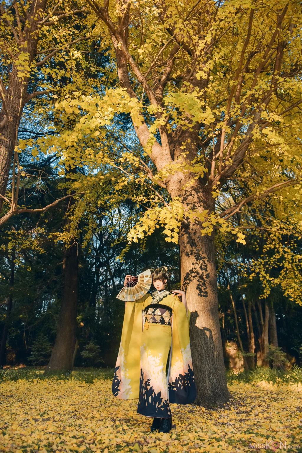 Coser@Ely_eee (ElyEE子): Ginkgo Black Cat 銀杏黑貓 (23 photos + 1 video) – Page 2