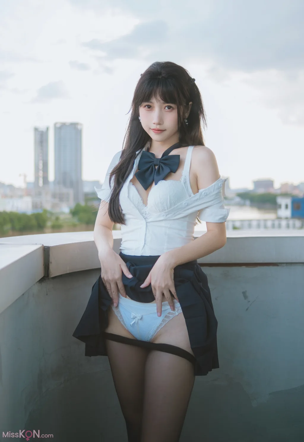 Coser@不呆猫: JK学妹户外 (59 photos)