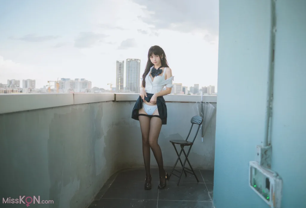 Coser@不呆猫: JK学妹户外 (59 photos)