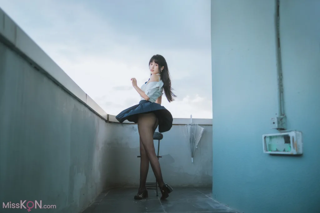 Coser@不呆猫: JK学妹户外 (59 photos)