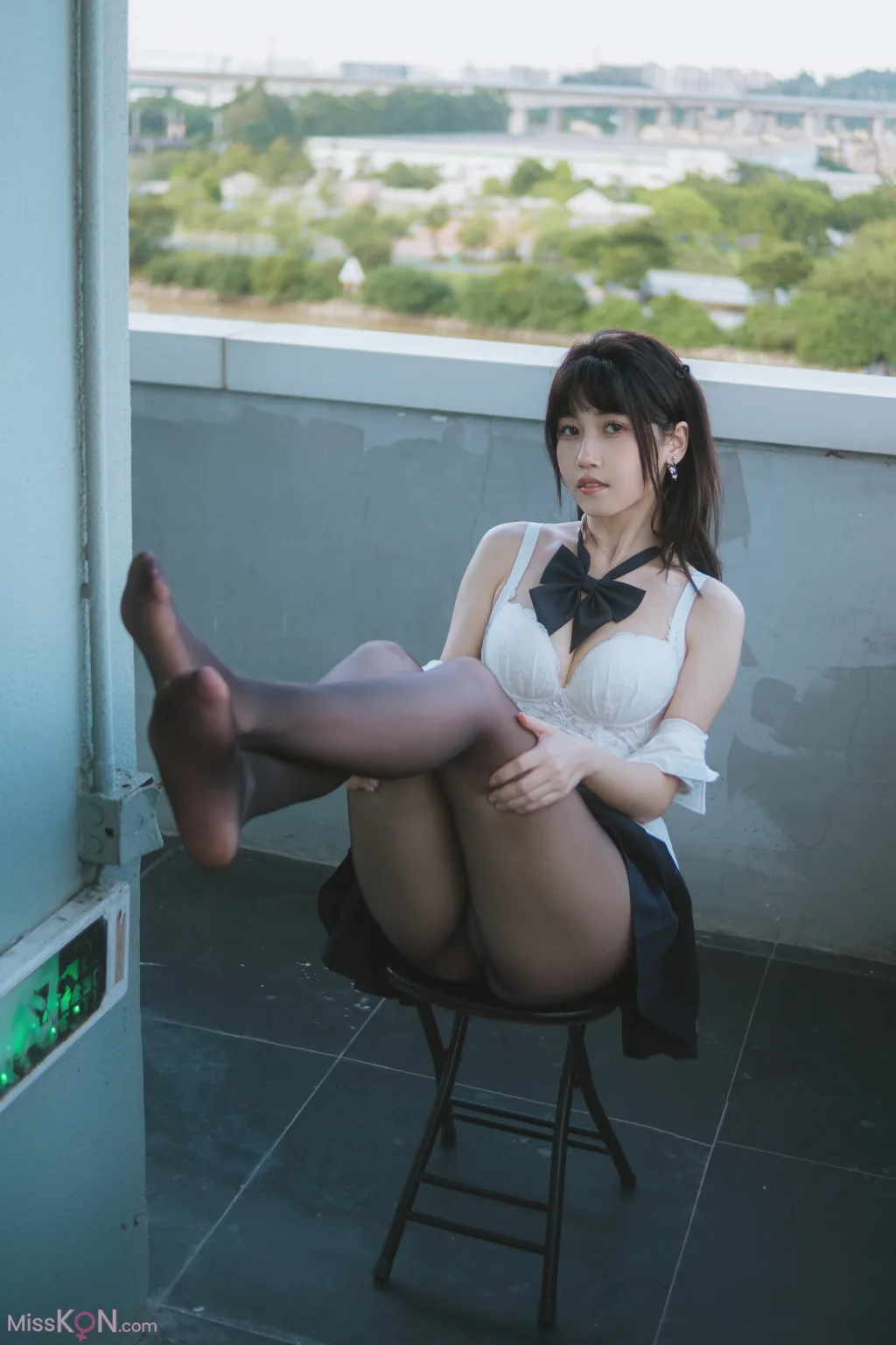 Coser@不呆猫: JK学妹户外 (59 photos)