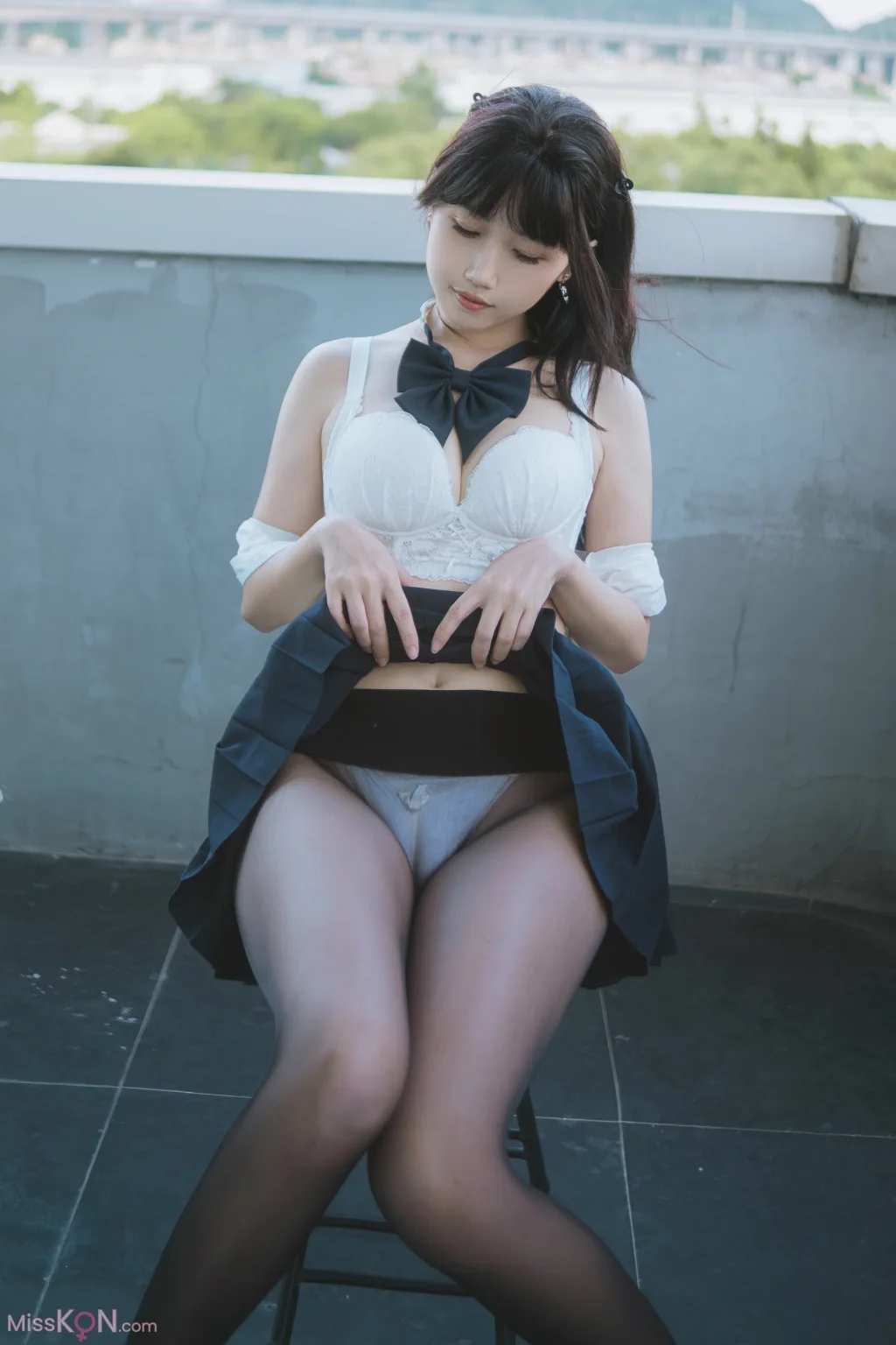 Coser@不呆猫: JK学妹户外 (59 photos)