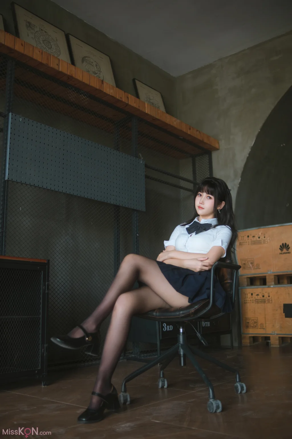 Coser@不呆猫: JK学妹户外 (59 photos)