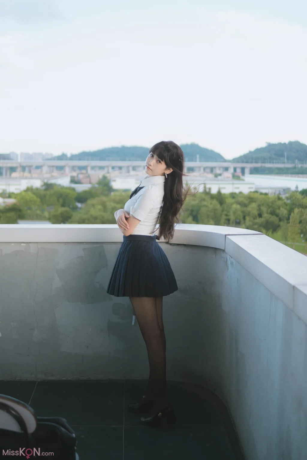 Coser@不呆猫: JK学妹户外 (59 photos)