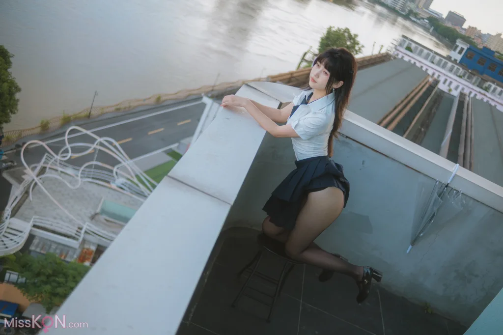 Coser@不呆猫: JK学妹户外 (59 photos)