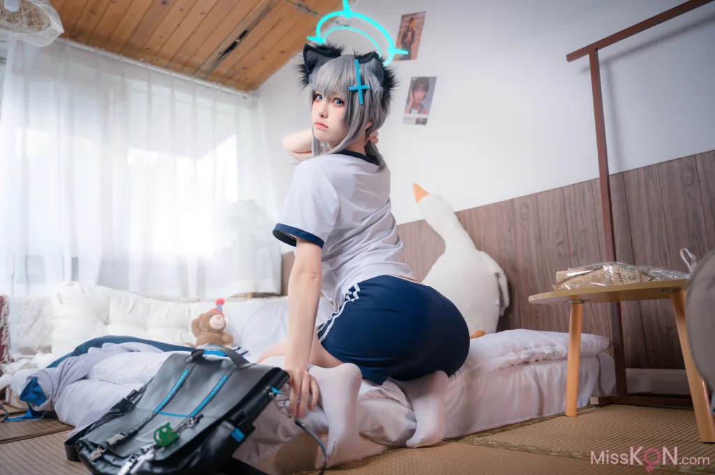 Coser@九柒喵: 体操服白子 (17 photos)