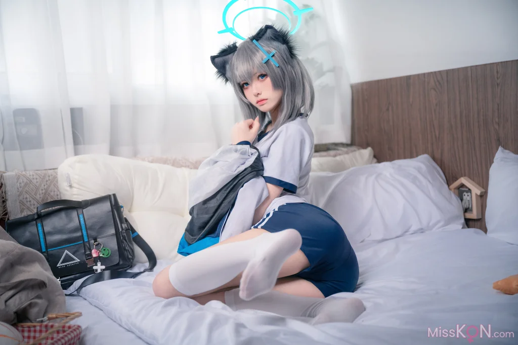 Coser@九柒喵: 体操服白子 (17 photos)