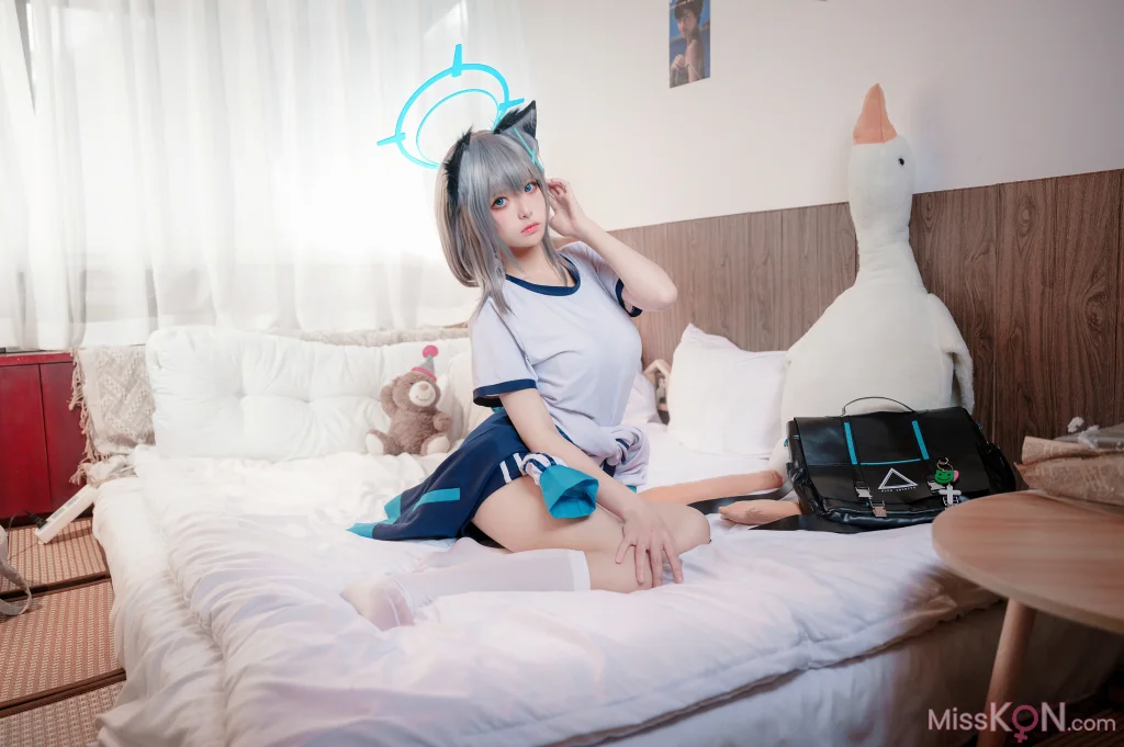 Coser@九柒喵: 体操服白子 (17 photos)