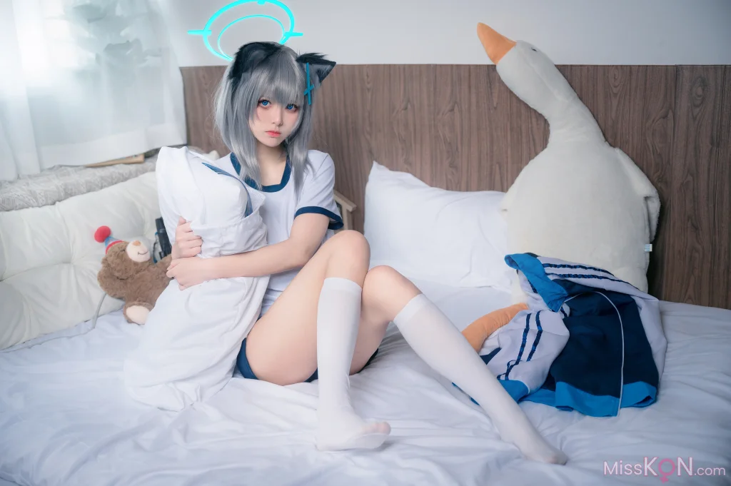 Coser@九柒喵: 体操服白子 (17 photos)
