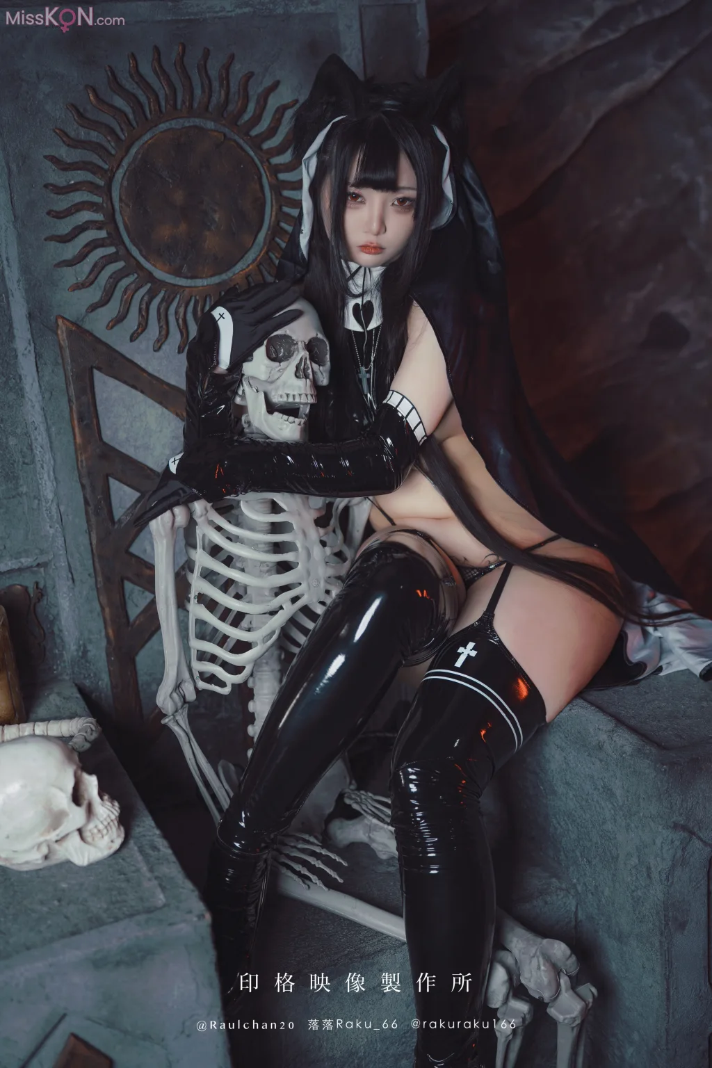 Coser@落落Raku: 莉莉丝 (46 photos)