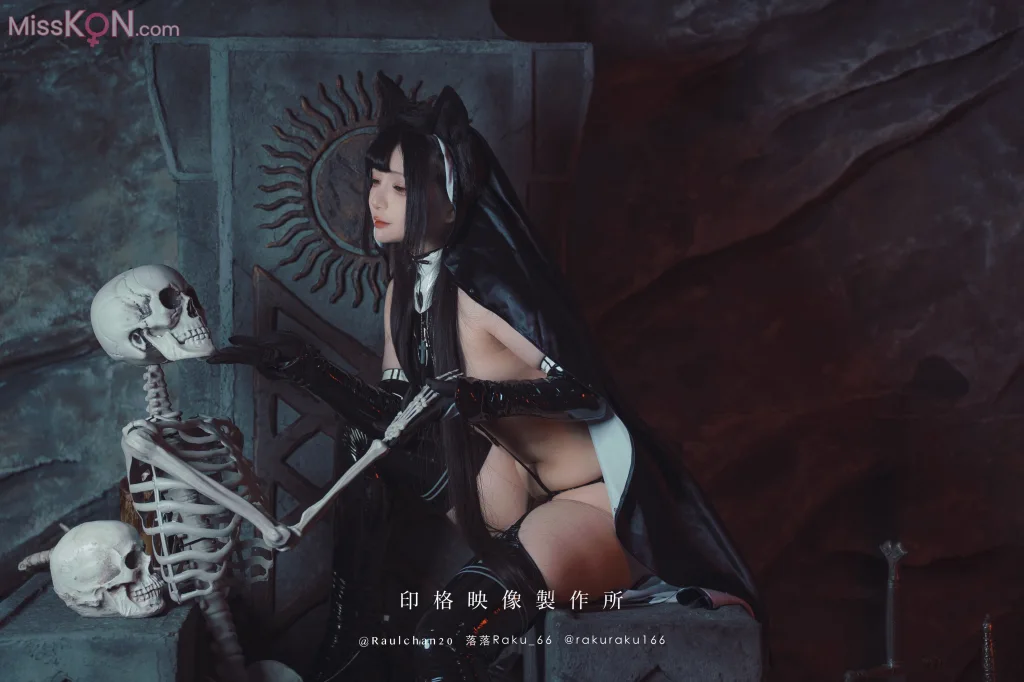 Coser@落落Raku: 莉莉丝 (46 photos)