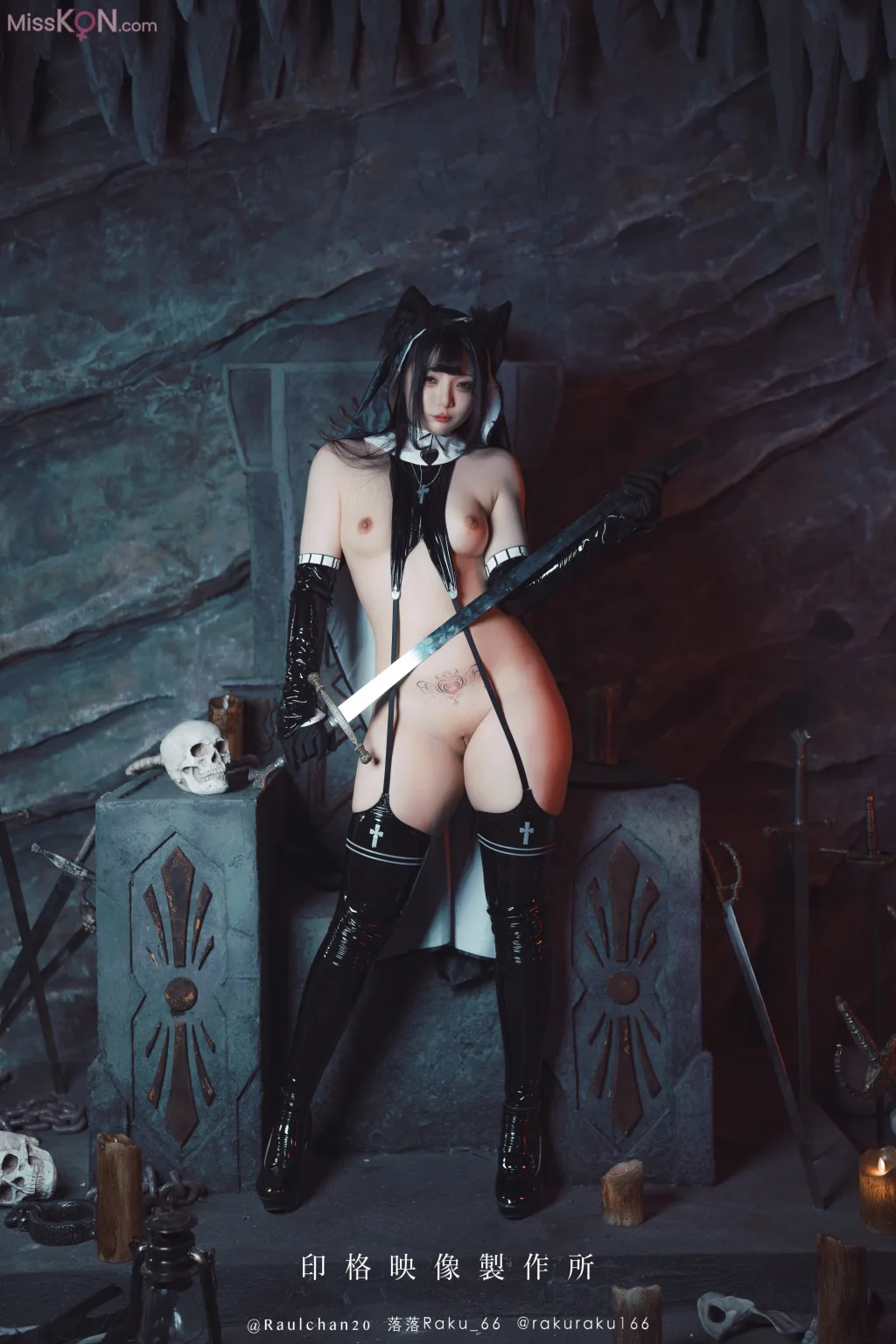 Coser@落落Raku: 莉莉丝 (46 photos)
