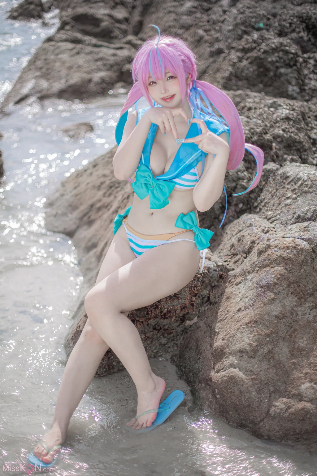 Coser@Takanashi Hanari: Aqua (21 photos)