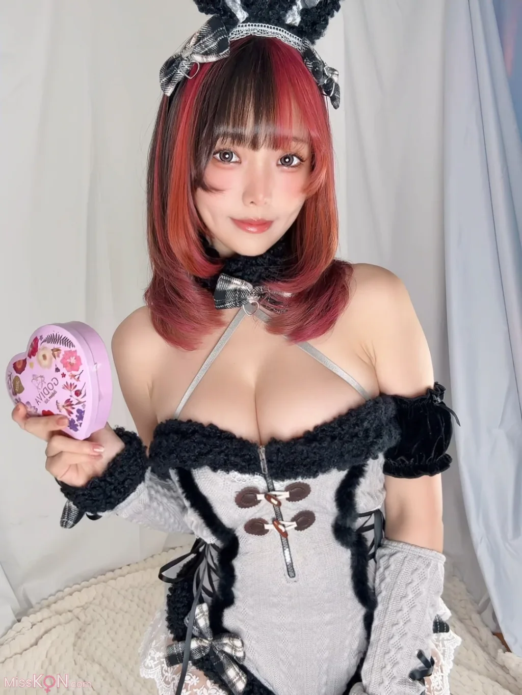 Coser@Ely_eee (ElyEE子): Shirogane noel~Nun (27 photos )
