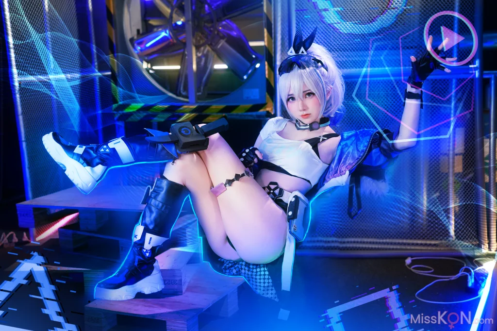 Coser@Sally多啦雪 (Sally Dorasnow): Silver Wolf (24 photos )
