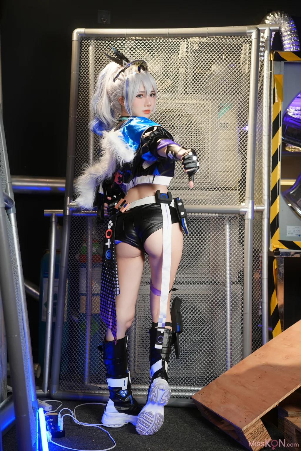 Coser@Sally多啦雪 (Sally Dorasnow): Silver Wolf (24 photos )
