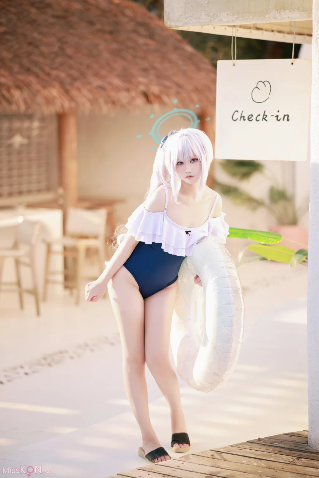 Coser@lunananya: 宫子泳装 (20 photos)