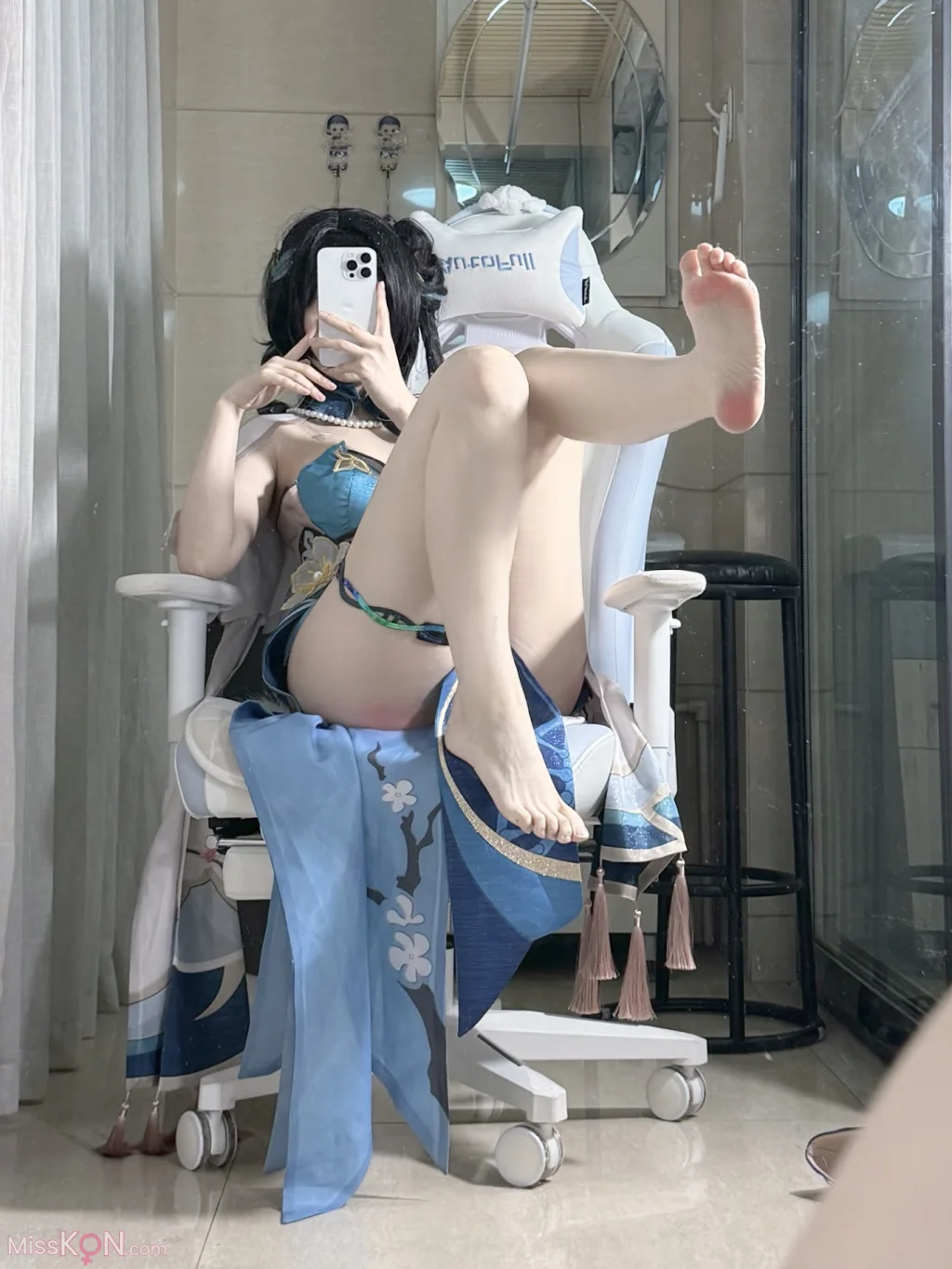 Coser@不可爱玲: 阮梅 (50 photos)