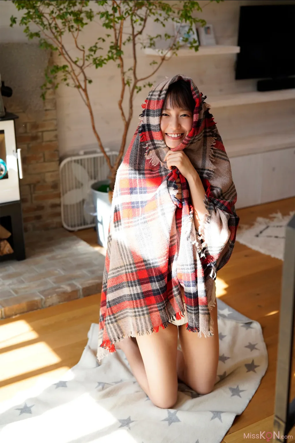 [JP] Shida Nene (志田音々): 癒やしの純潔ビキニ (104 photos)