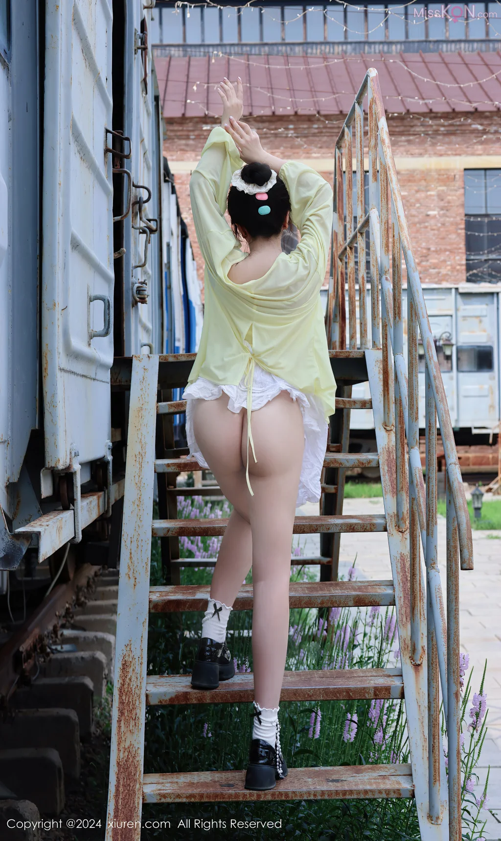 XIUREN No.9016 – 9030 (1230 photos) – Page 9