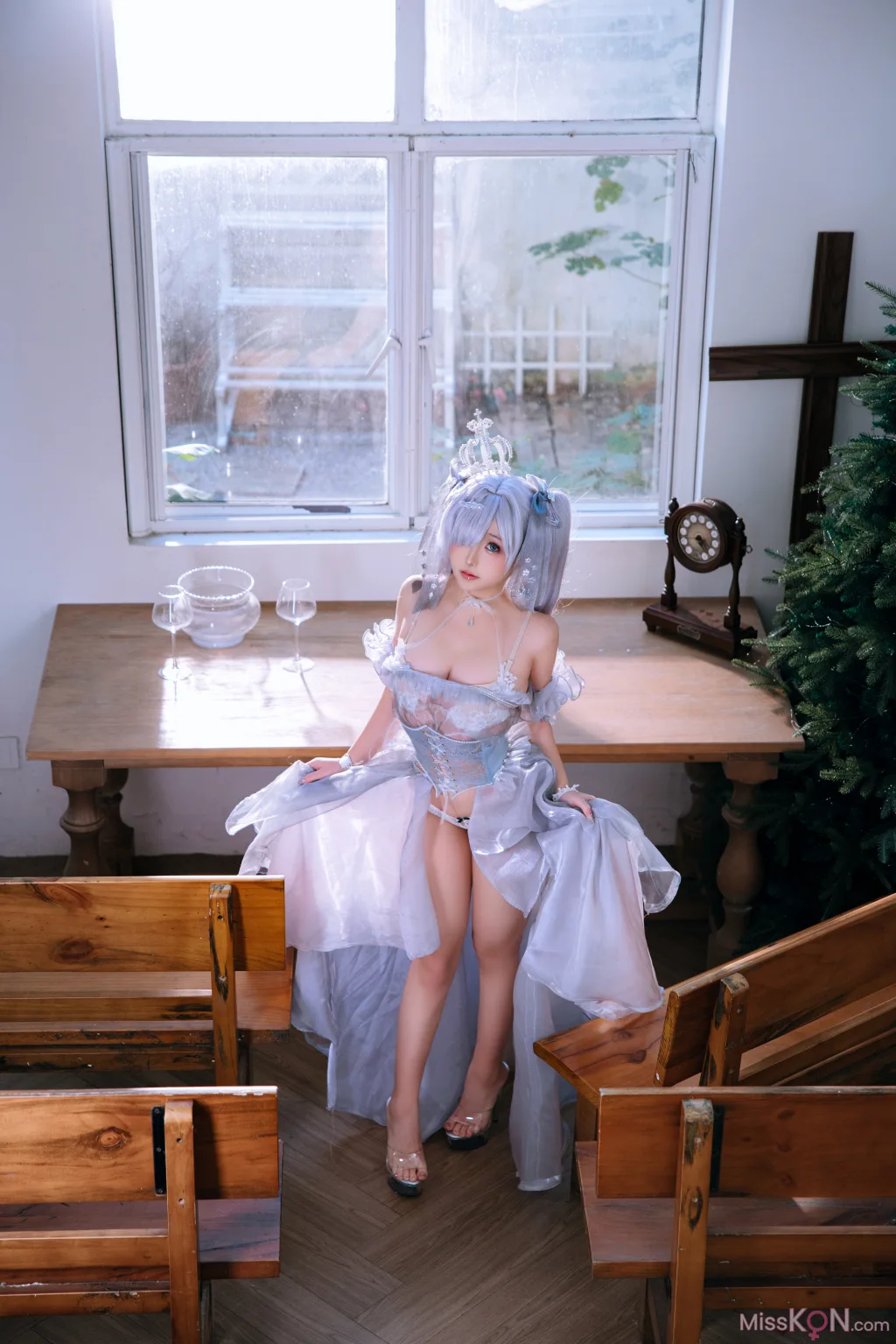Coser@日奈娇: 胜利女神 – 妮姬 灰姑娘 (42 ảnh) - ( Page 1 / 3 )