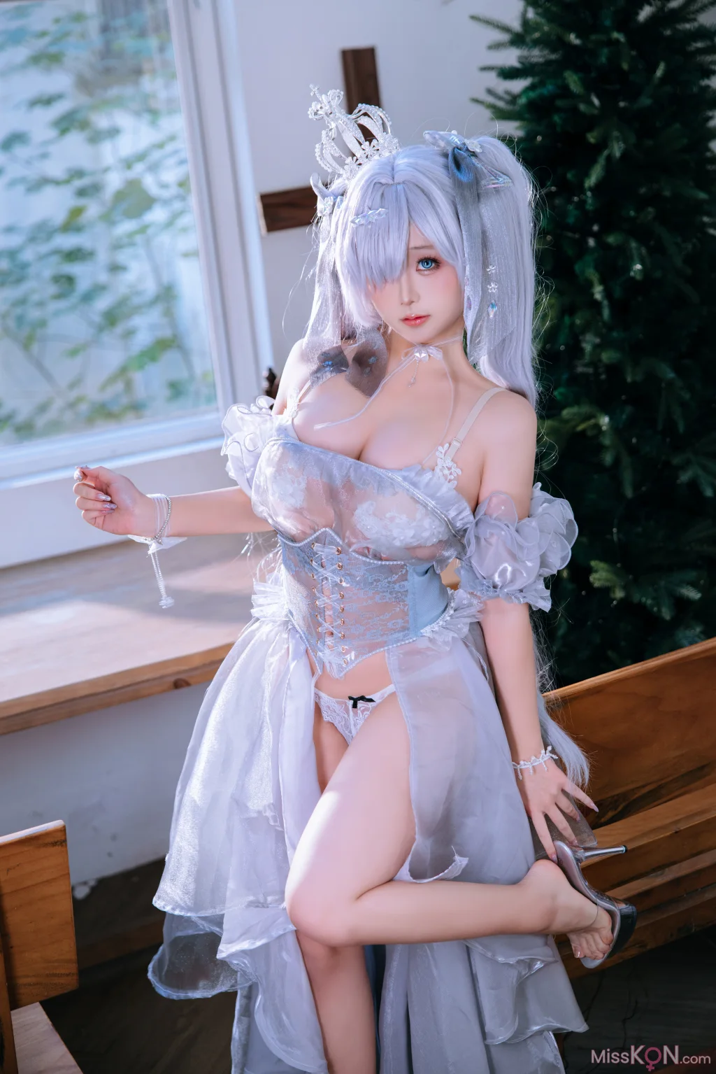 Coser@日奈娇: 胜利女神 – 妮姬 灰姑娘 (42 photos)