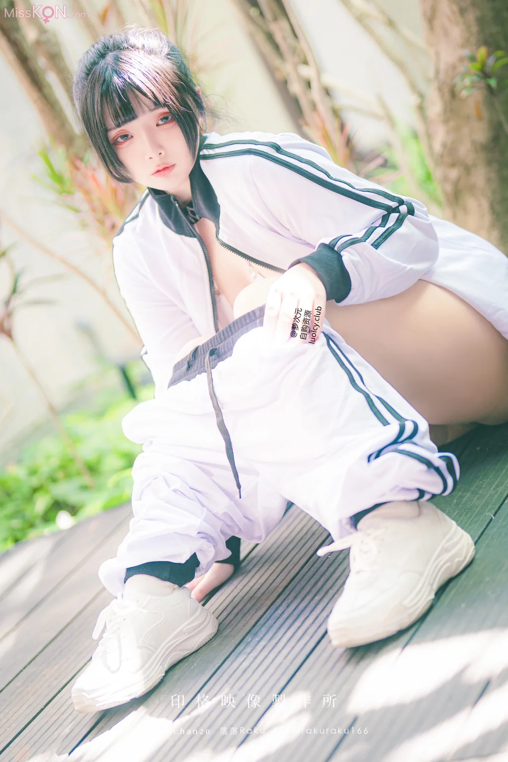 Coser@落落Raku: 锻炼日 Exercise Day (61 ảnh ) - ( Page 1 / 4 )