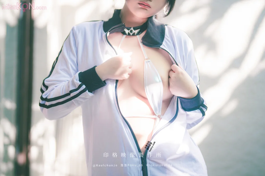 Coser@落落Raku: 锻炼日 Exercise Day (61 photos )