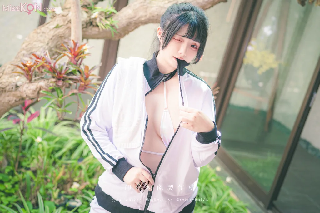 Coser@落落Raku: 锻炼日 Exercise Day (61 photos )