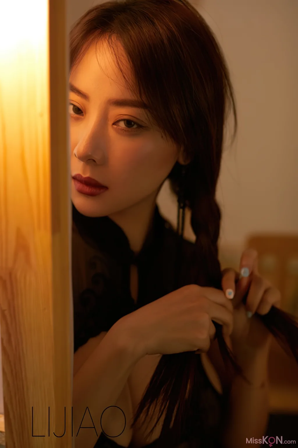 LIJIAO李娇 Vol.005: 情色唯美露脸极品女体艺术私拍 (49 photos)