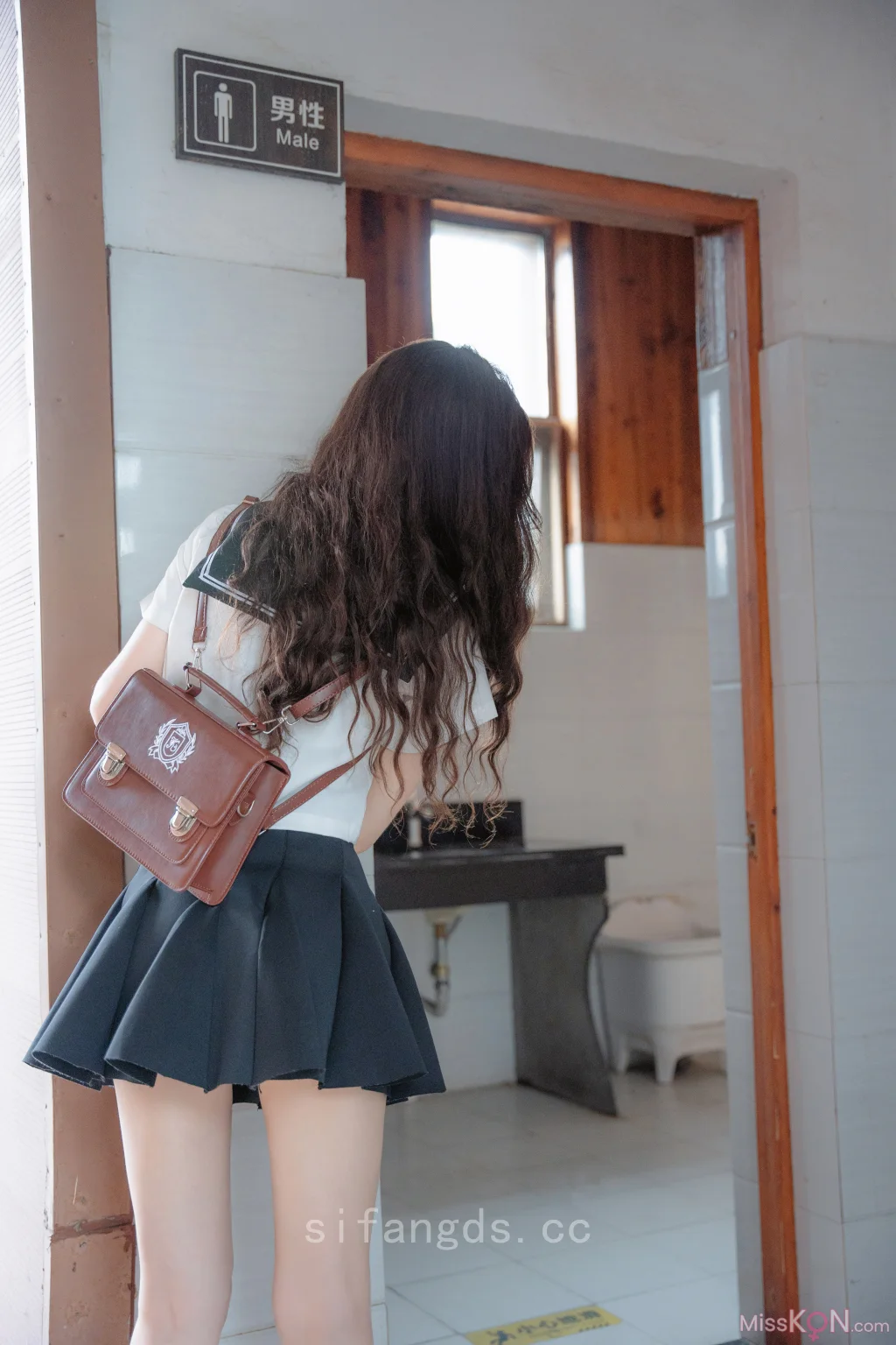[XR Uncensored] 拍黄瓜: R18 秀人网模特 纯真与活力的完美结合 (99 ảnh ) - ( Page 1 / 5 )