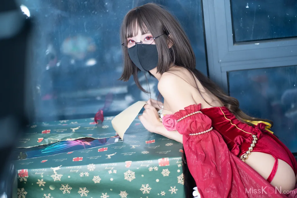 Coser@职业奶妈三水子: 圣诞礼物 (20 ảnh)
